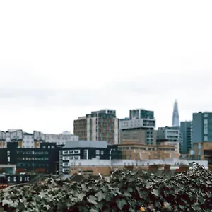 Hotel New Road London